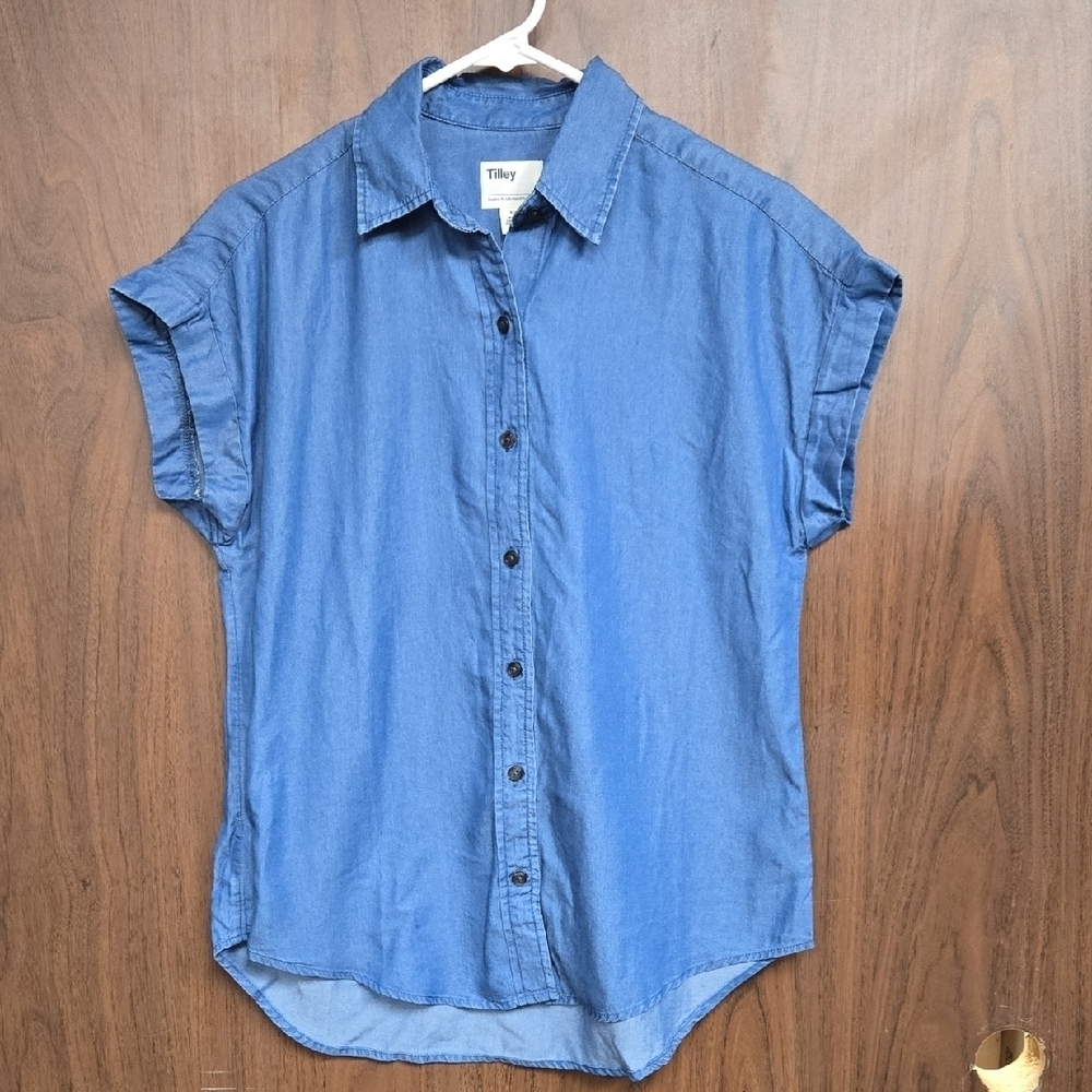 Tilley Size S Blue Casual Button Down Tencel T-Shirt